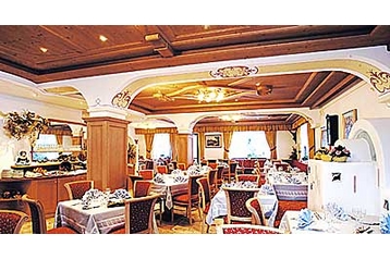 Italija Penzión Rocca Pietore, Eksterijer